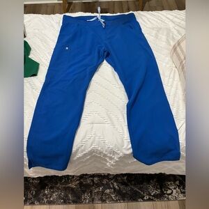 Large Kade Figs scrub pants